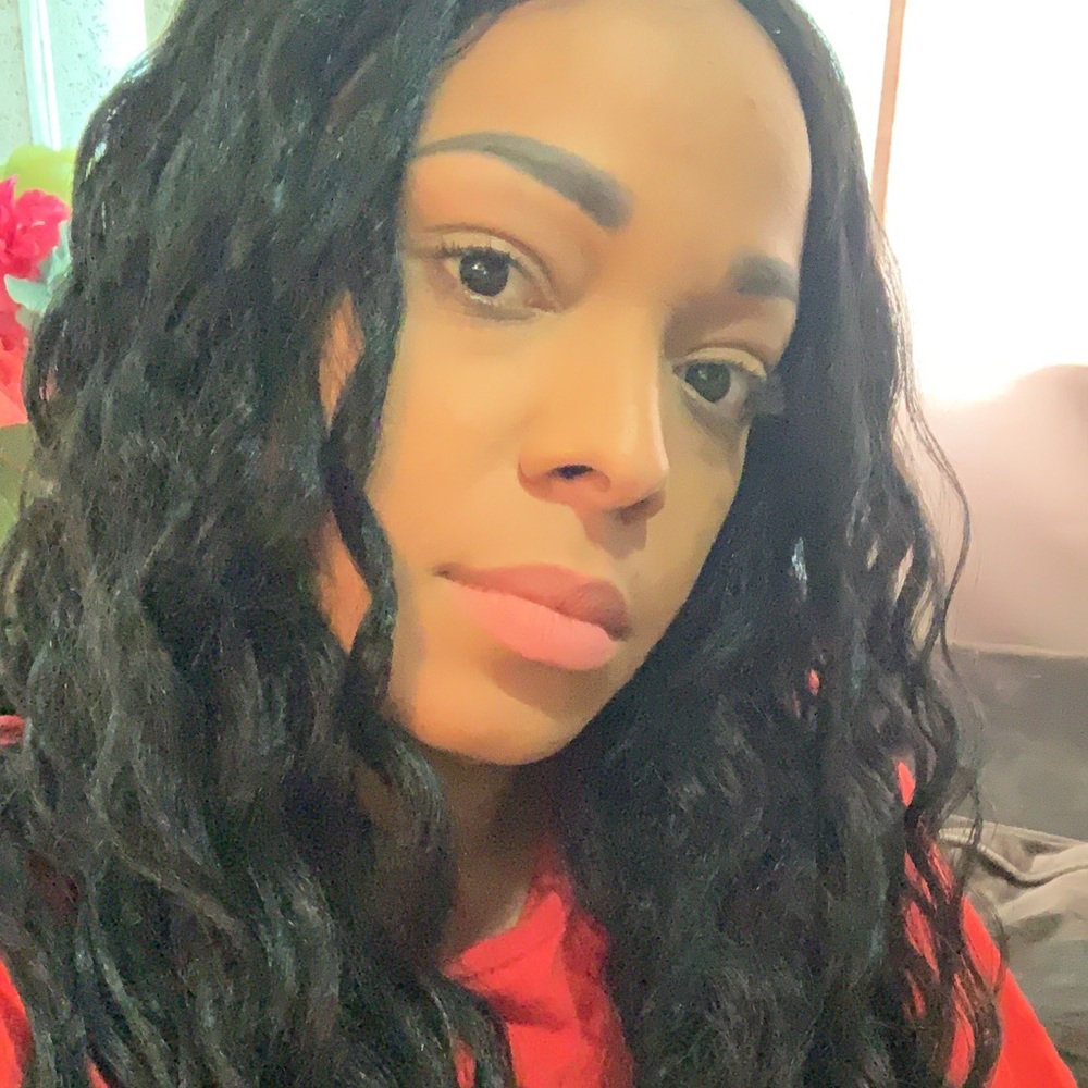 Meet your Posher, Jeniffer